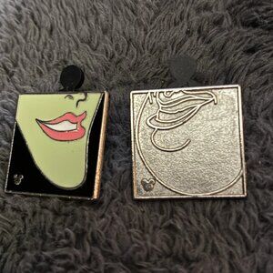 Disney Hidden Mickey Pins - Smiling Villains MALEFICENT & URSULA SILVER CHASER
